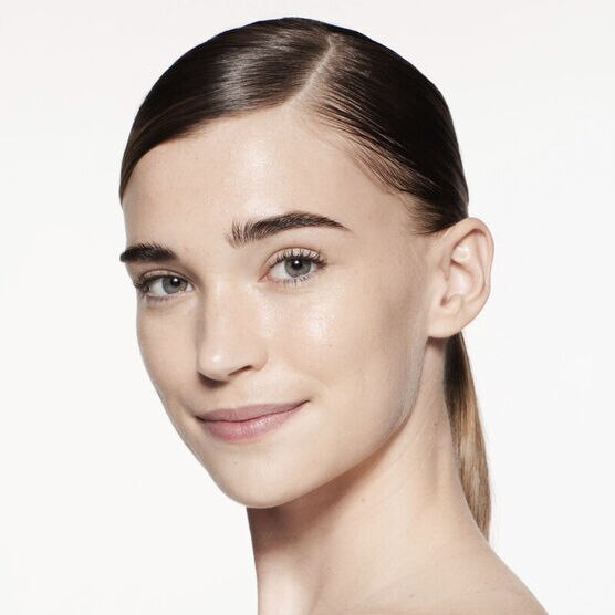 REVITALESSENCE Base l�quida Skin Glow130